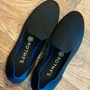 Black Solid Rothy Loafers